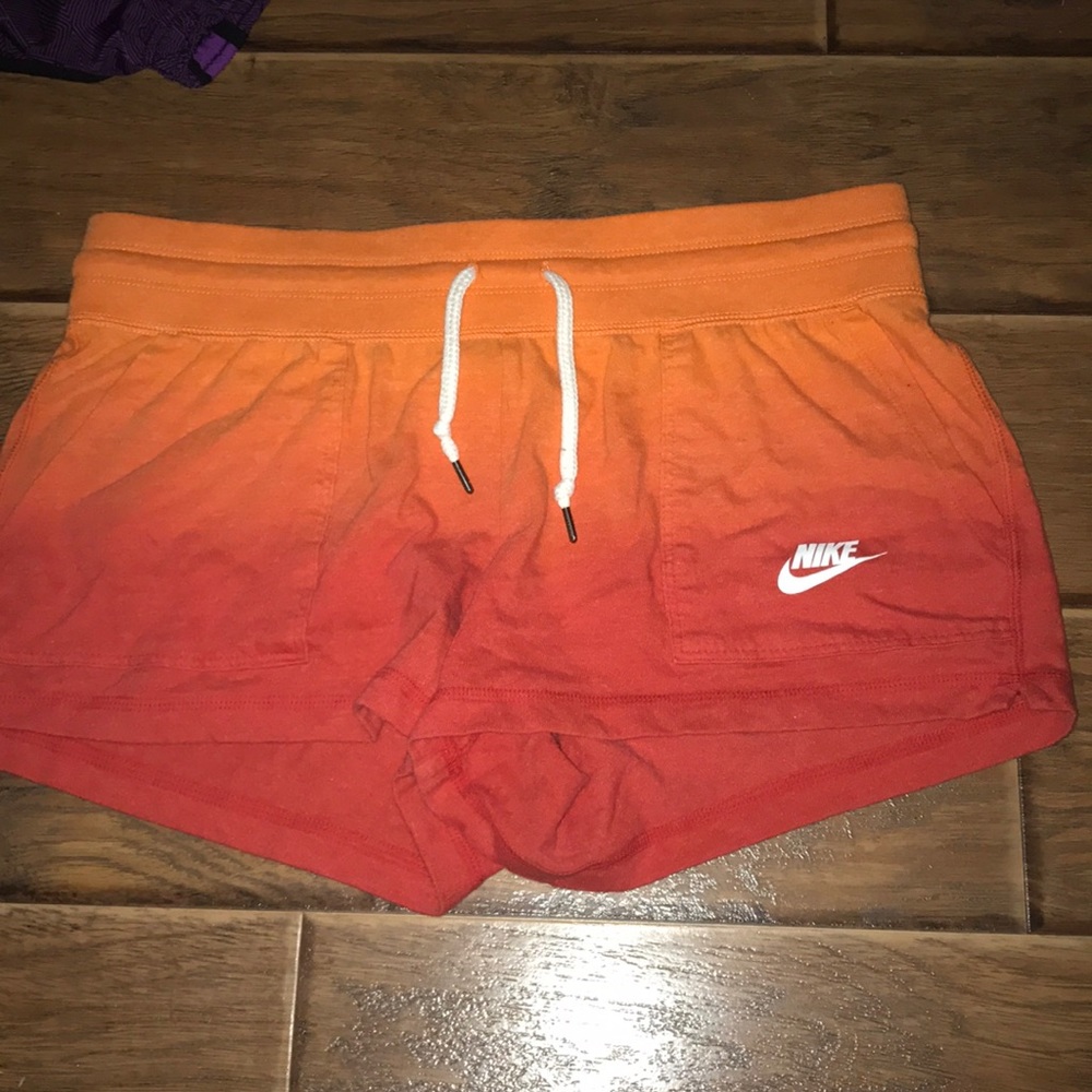 NWOT Nike shorts